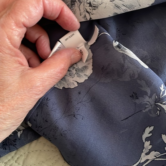 Ann Taylor Vintage size 6 silk semi sheer steel blue with white side zip blouse. - Picture 14 of 16